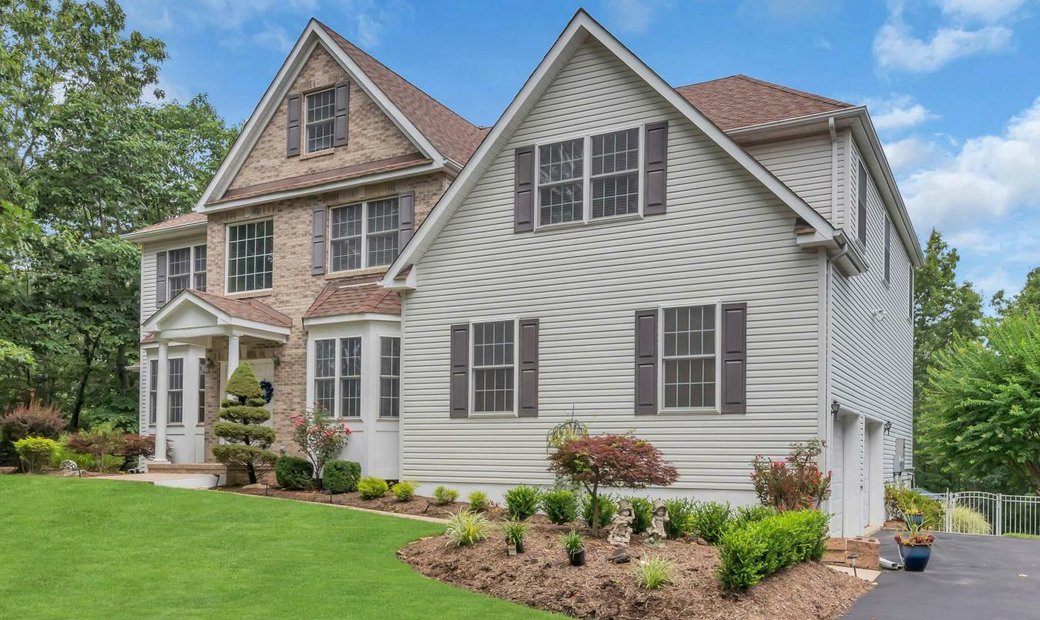 16 Savannah Road In Jackson Township, New Jersey, United States For