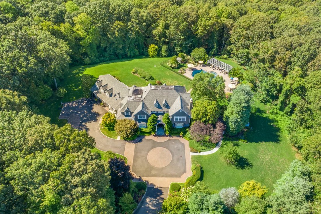 Yellow Cote Road In Upper Brookville, New York, United States For Sale