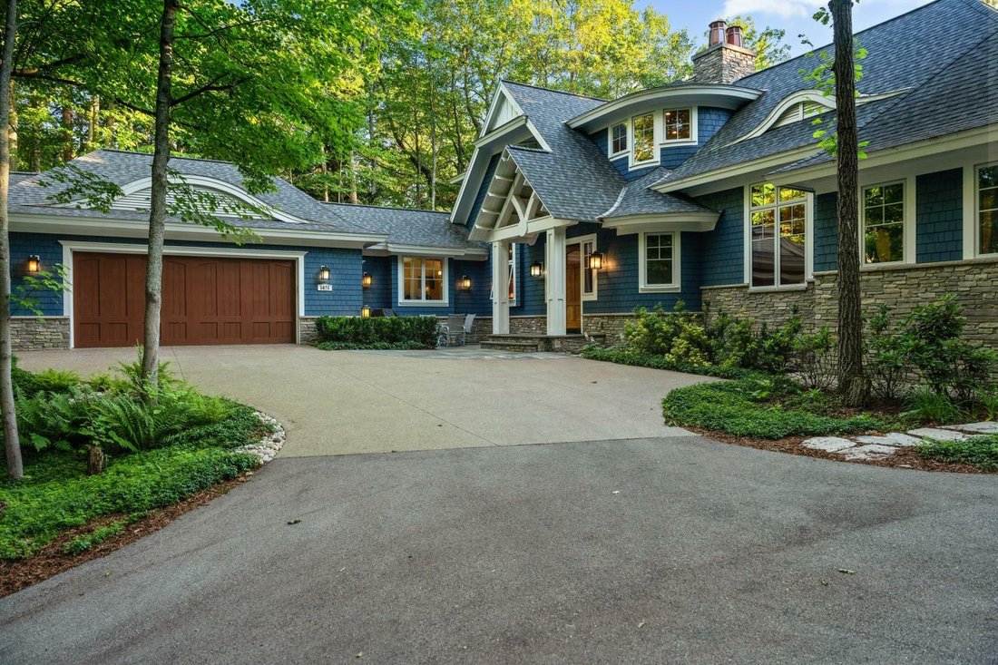 5626 Lakeview Drive In Interlochen, Michigan, United States For Sale