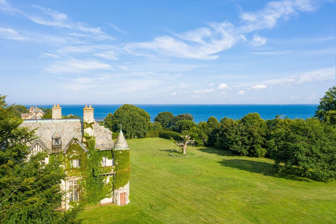 197 207 Ruggles Avenue In Newport, Rhode Island, United States For Sale (12285037)