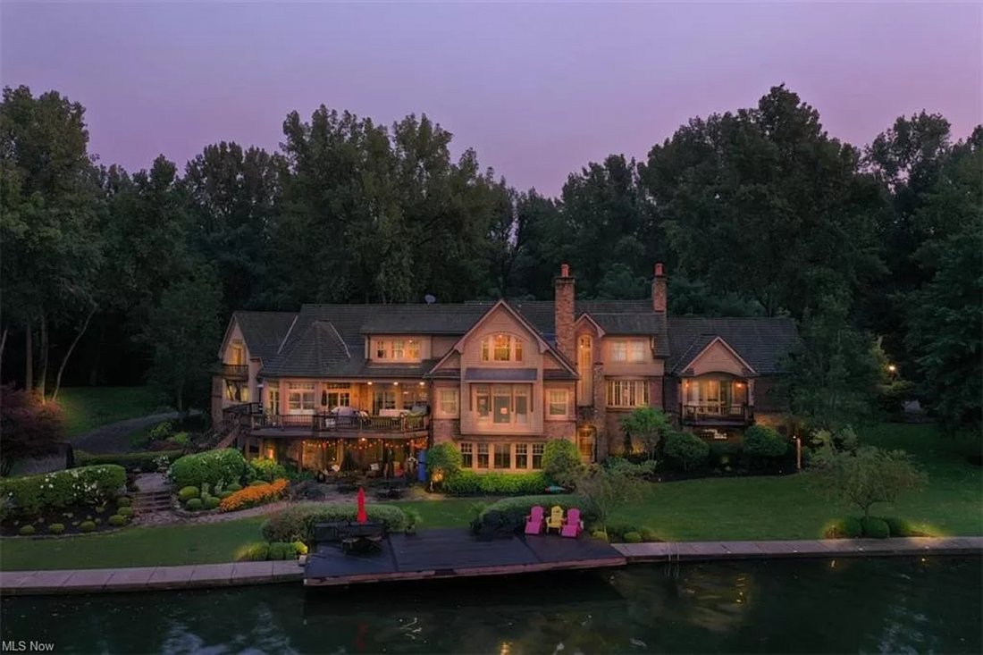 875 Swigart Road In New Franklin, Ohio, United States For Sale (12284545)