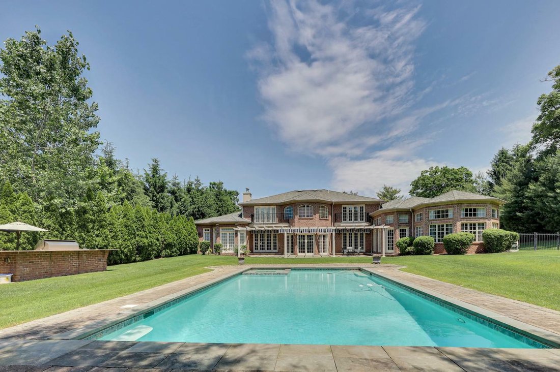 Kent Road In Tenafly, New Jersey, United States For Sale (12285207)