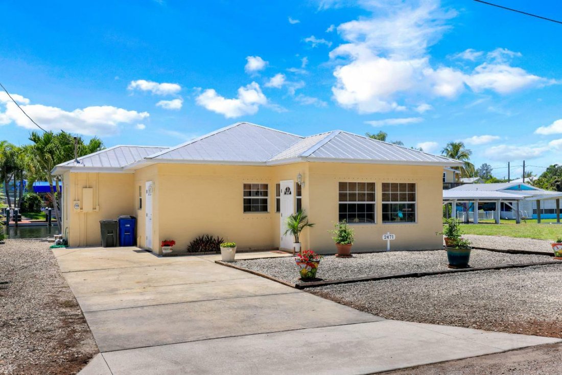 Boater And Fisherman's Dream Haven In Saint James City, Florida, United