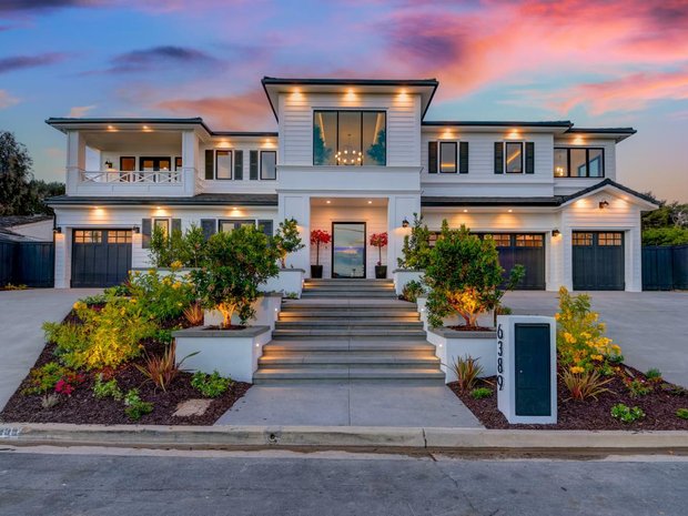 Luxury coastal houses for sale in San Diego, California | JamesEdition