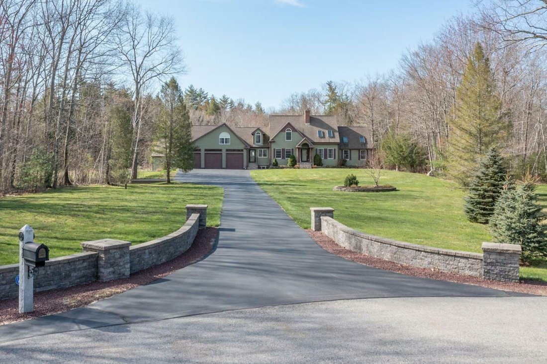Stunning Country Estate In Barrington, New Hampshire, United States For