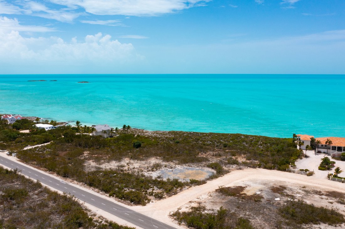 Land in Venetian Road Settlement, Caicos Islands, Turks and Caicos Islands 1 - 12285640
