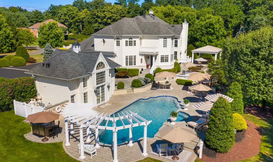 14 Shadowbrook Drive Dans 07722, New Jersey, états Unis à Vendre (12286230)