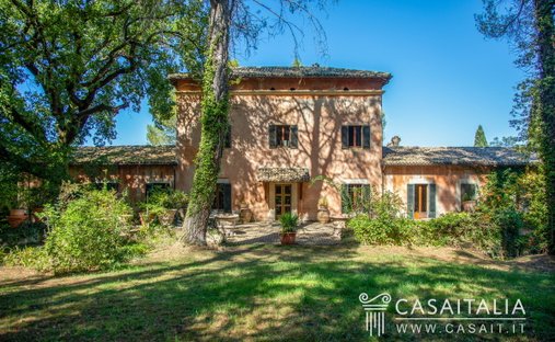 Villa in Spoleto, Umbria, Italy 1