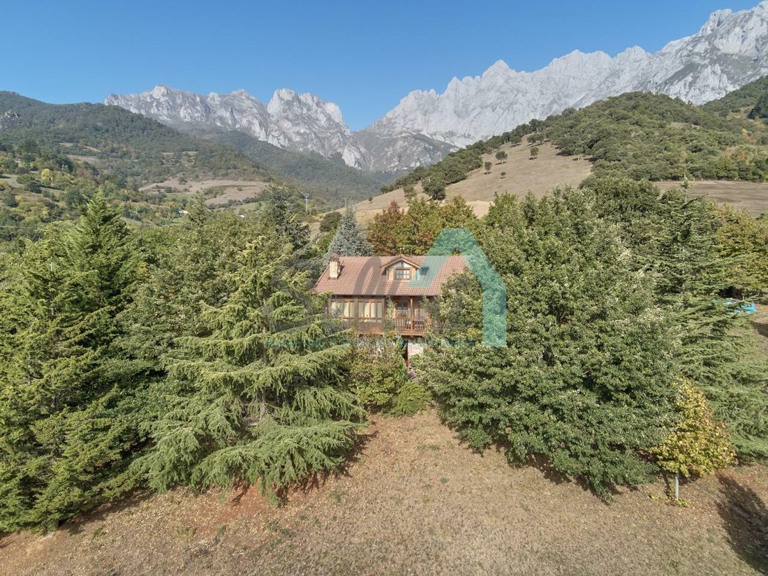 Villa in Camaleno, Cantabria, Spain 1 - 12287210
