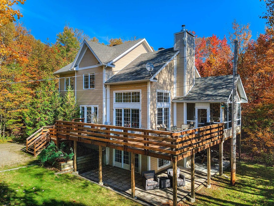 Saint Donat, Qc In Saint Donat De Montcalm, Quebec, Canada For Sale