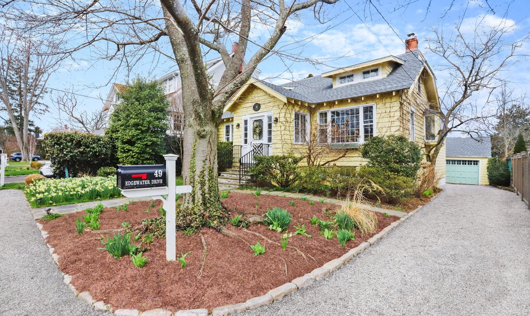 49 Edgewater Drive In Greenwich, Connecticut, United States For Sale