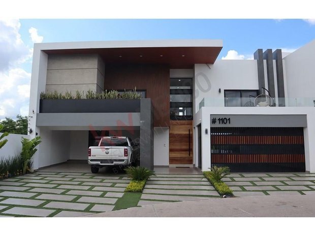Luxury houses with game room for sale in Culiacán, Sinaloa, Mexico |  JamesEdition