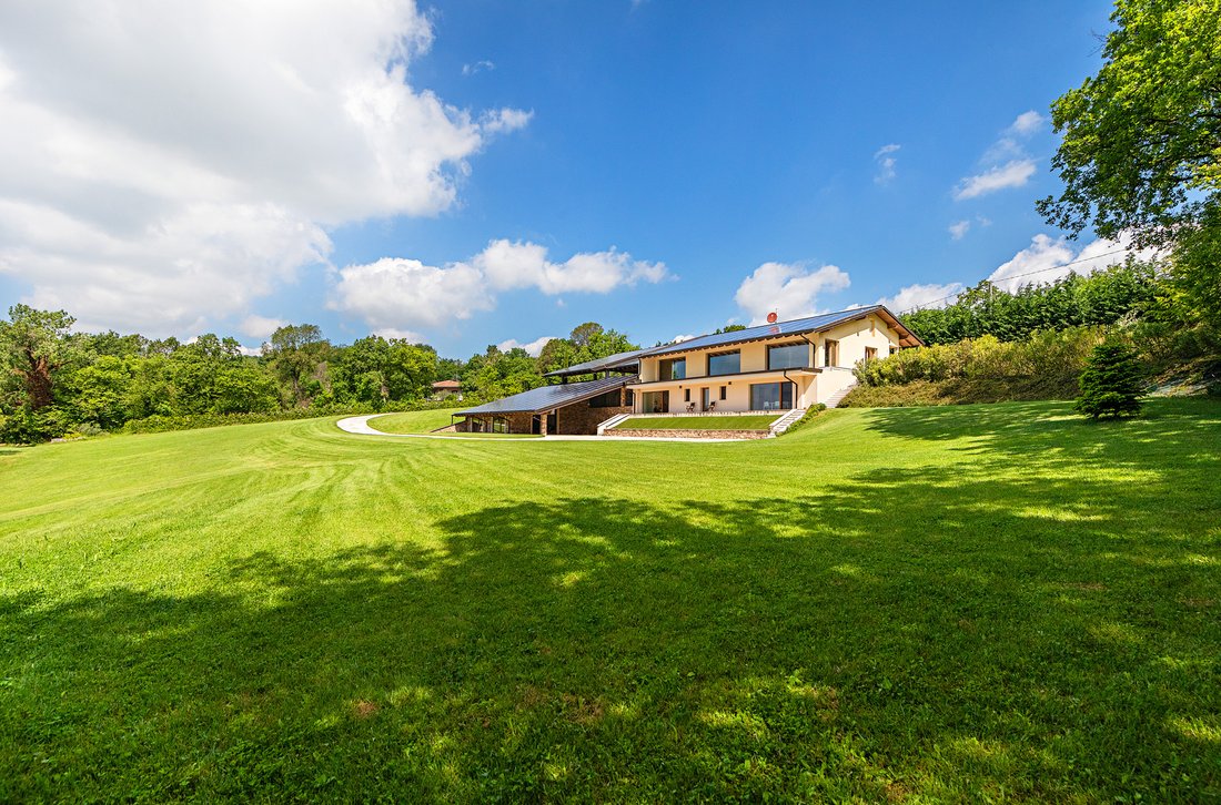 Villa in Soiano del Lago, Lombardy, Italy 2 - 12296457
