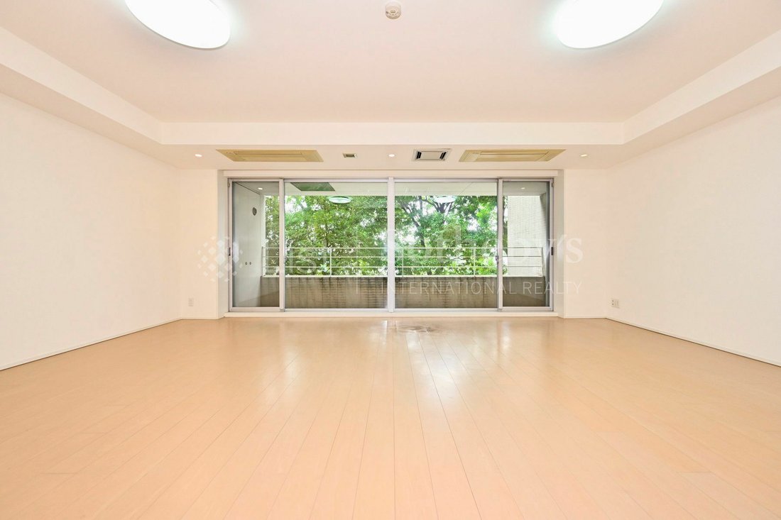 The Westminster Nampeidai In Shibuya City, Tokyo, Japan For Sale (12293216)