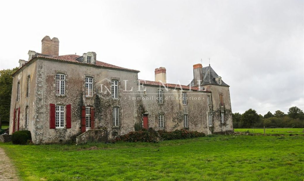 Listed Dwelling South Of Nantes In Nantes, Pays De La Loire, France For