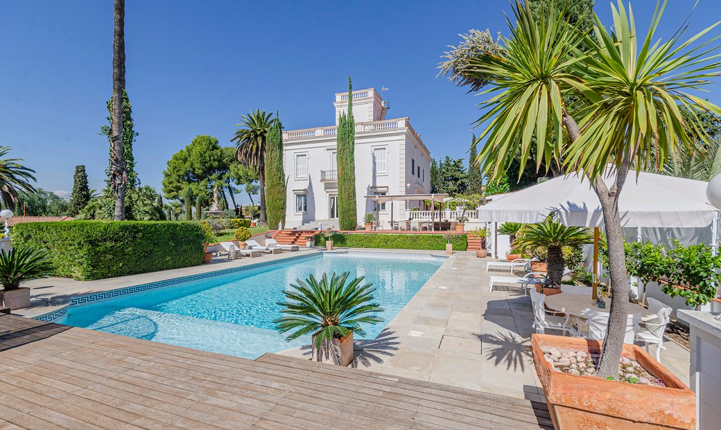 Magnificent Century Mansion With A In Barcelona, Catalonia