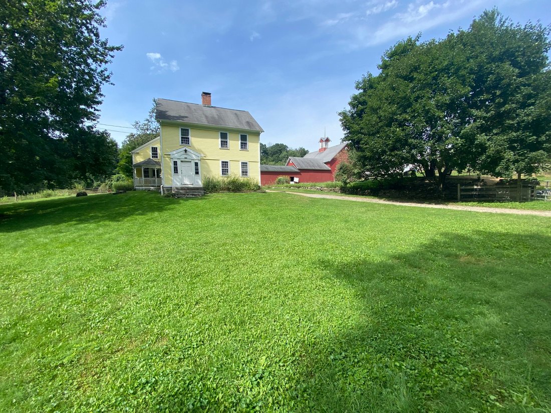 575 Weekeepeemee Road In Woodbury, Connecticut, United States For Sale
