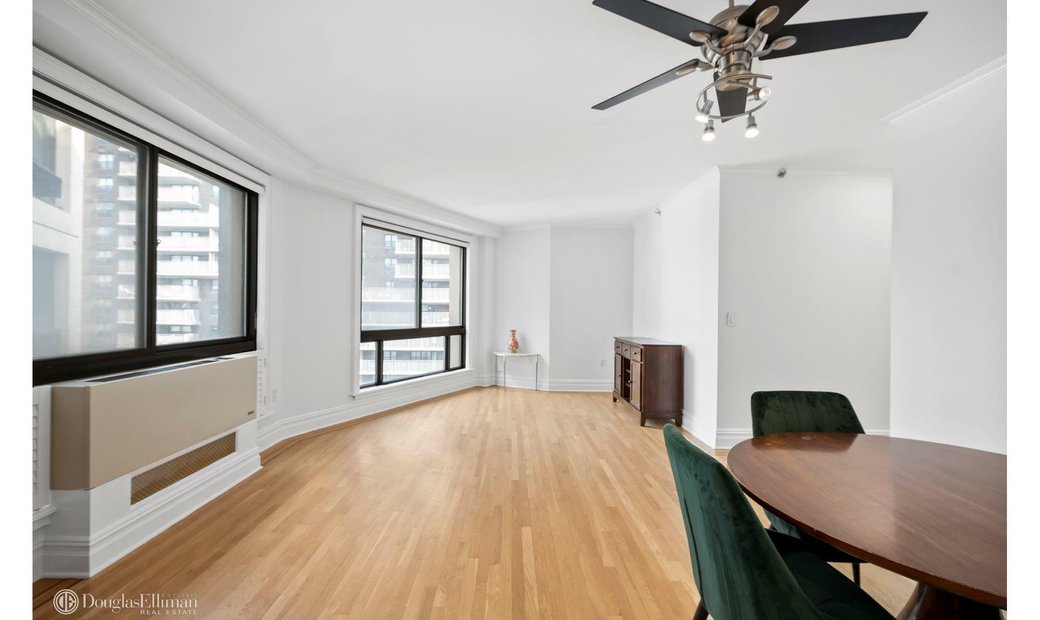 Condo New York In New York, New York, United States For Sale (12291342)