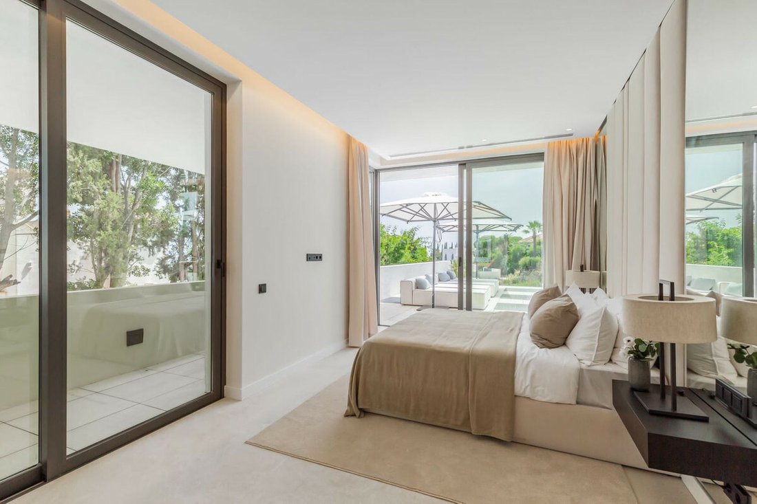 Villa in Benahavis, Andalusia, Spain 3 - 12296512