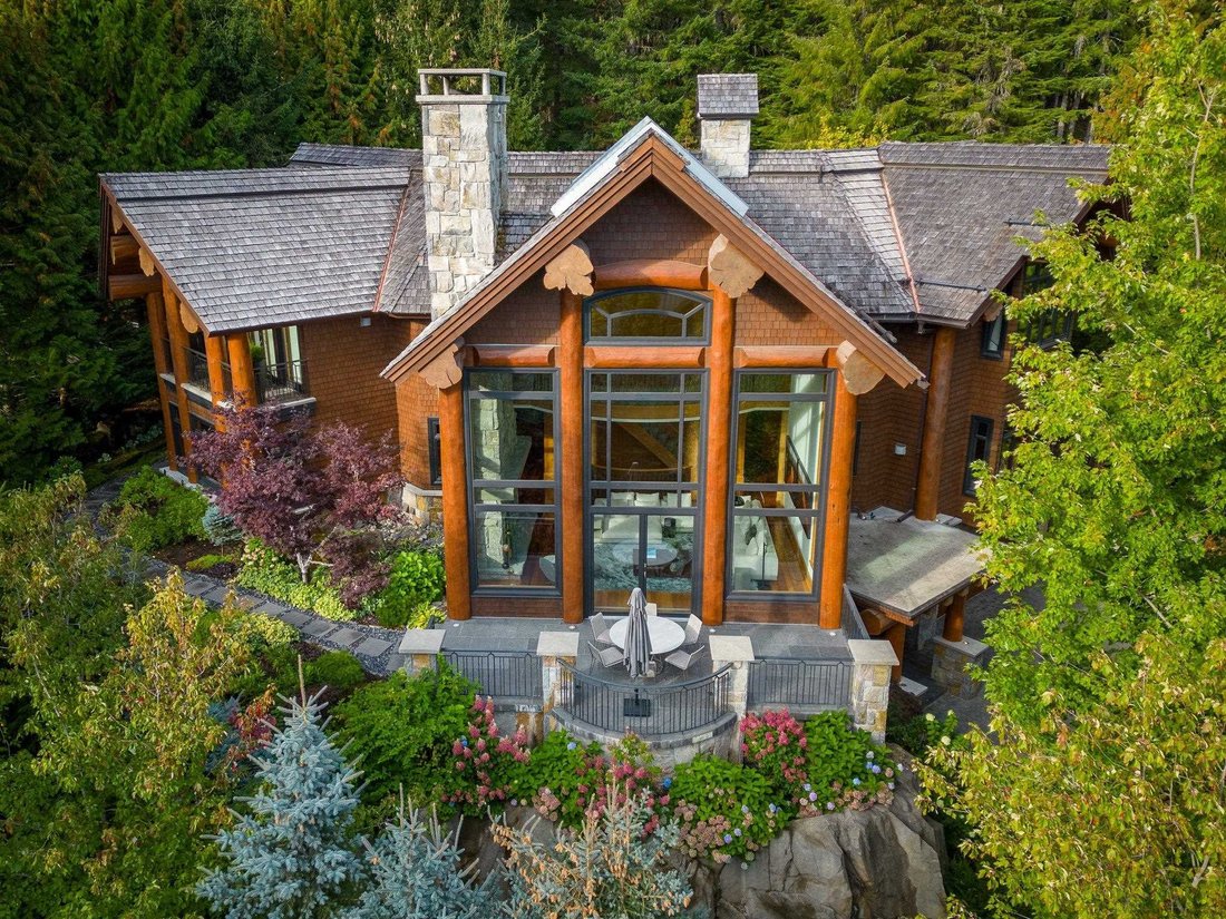 7425 Treetop Lane, Whistler, Bc V8 E 0 E9 In Whistler, British Columbia