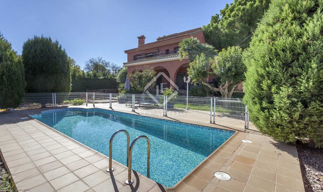 La Eliana House / Villa In L'eliana, Valencian Community, Spain For