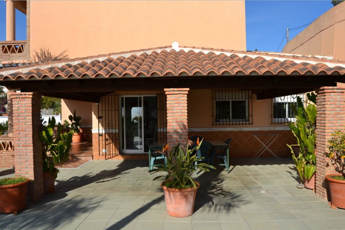 Almuñécar Villa In Almuñécar, Andalusia, Spain For Sale (12297311)