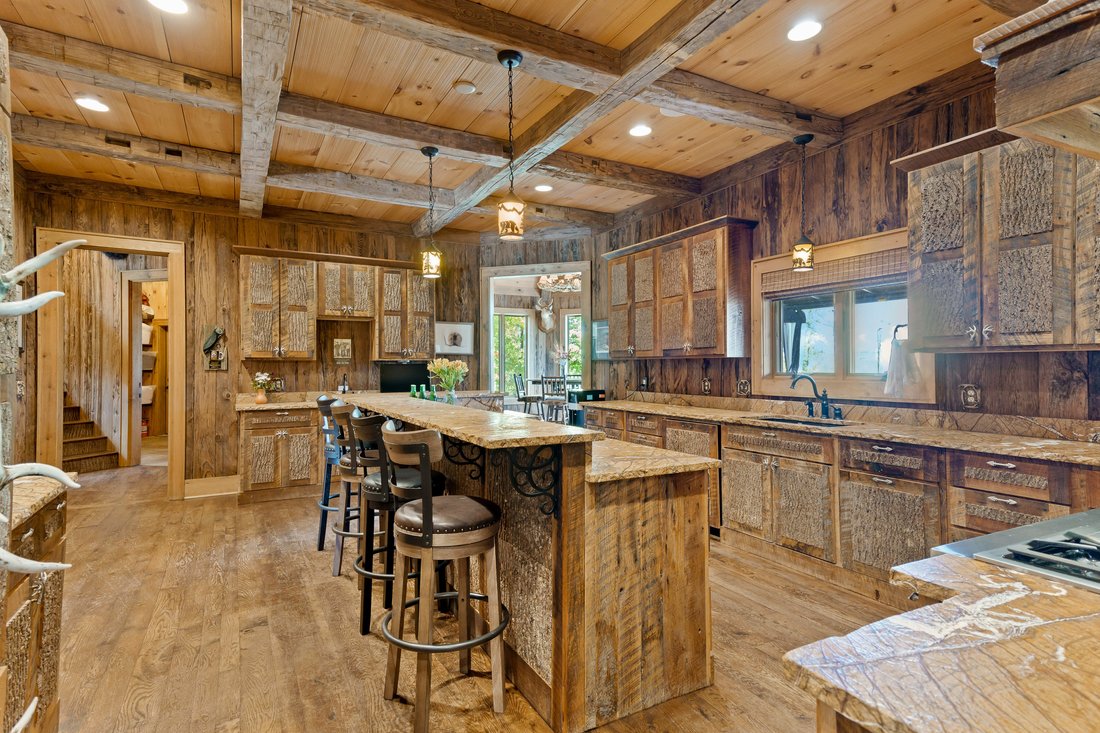 Outdoorsman's Oasis In Avilla, Indiana, United States For Sale (12296743)