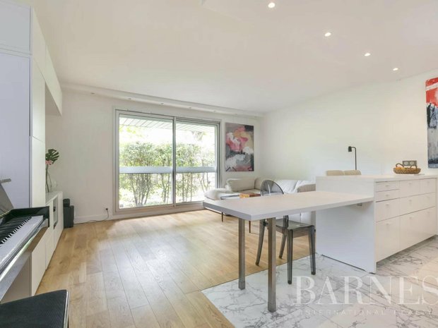 Appartement à Courbevoie, Île-de-France, France 1