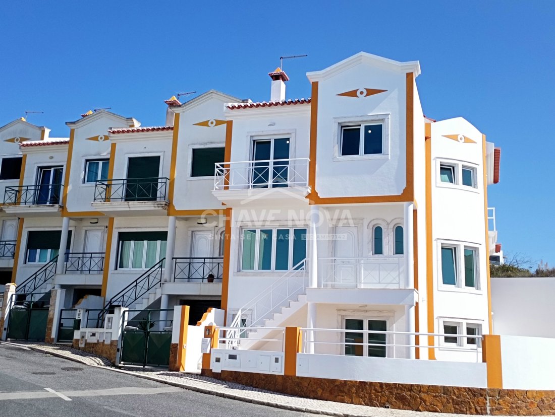 Flat T3 Sell Em Ericeira,Mafra In Ericeira, Lisbon, Portugal For Sale