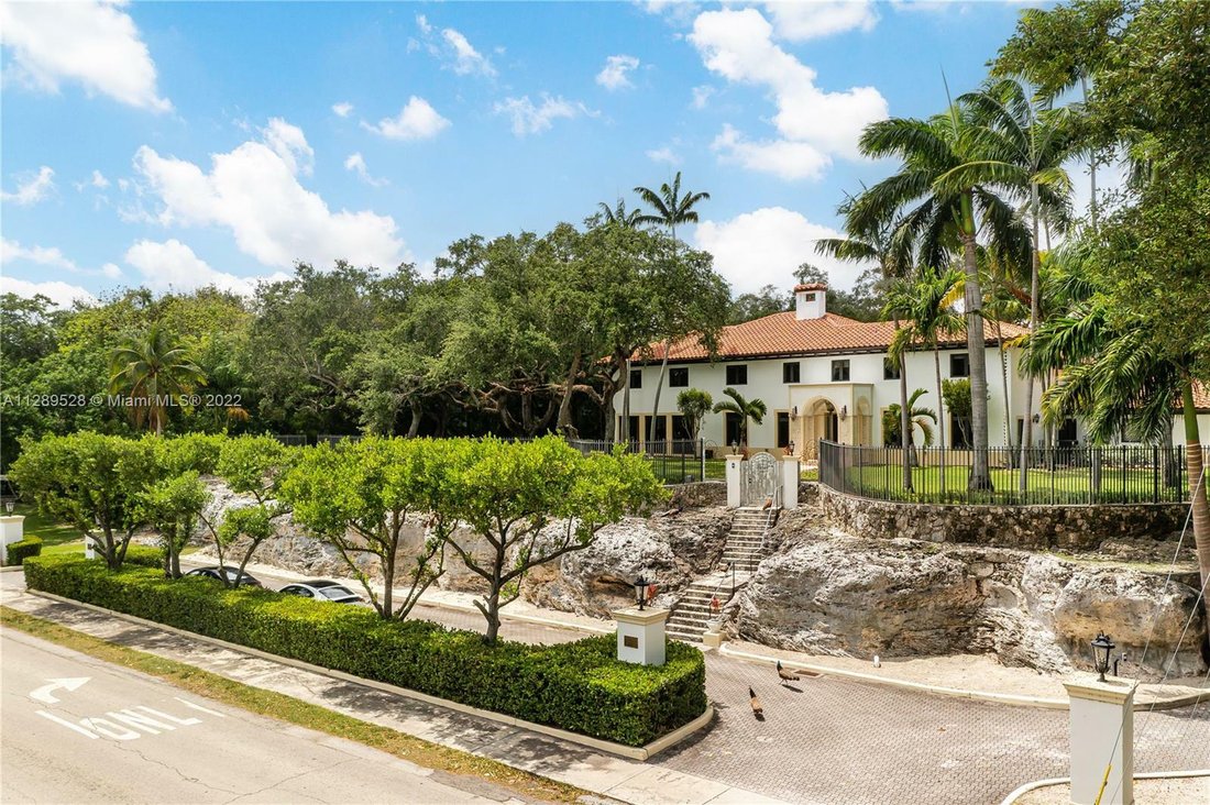 House in Miami, Florida, United States 1 - 12300006