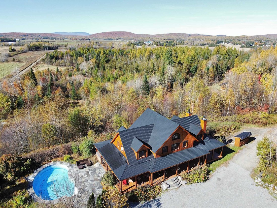 Lac Des écorces, Qc In Lac Des écorces, Quebec, Canada For Sale (12099346)