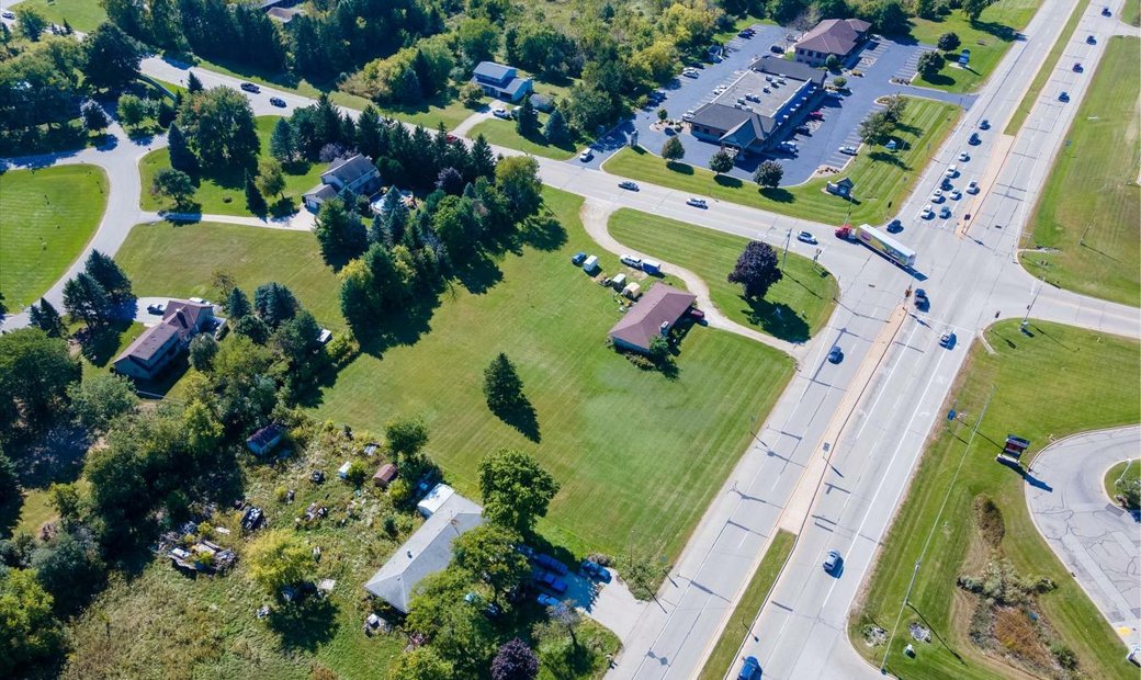 4493 State Highway 60 In Slinger, Wisconsin, United States For Sale