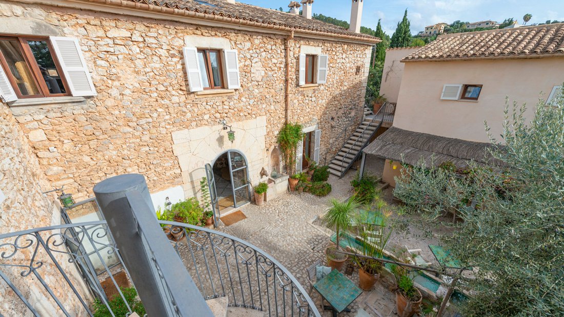 Lloseta Villa In Lloseta, Balearic Islands, Spain For Sale (12300062)