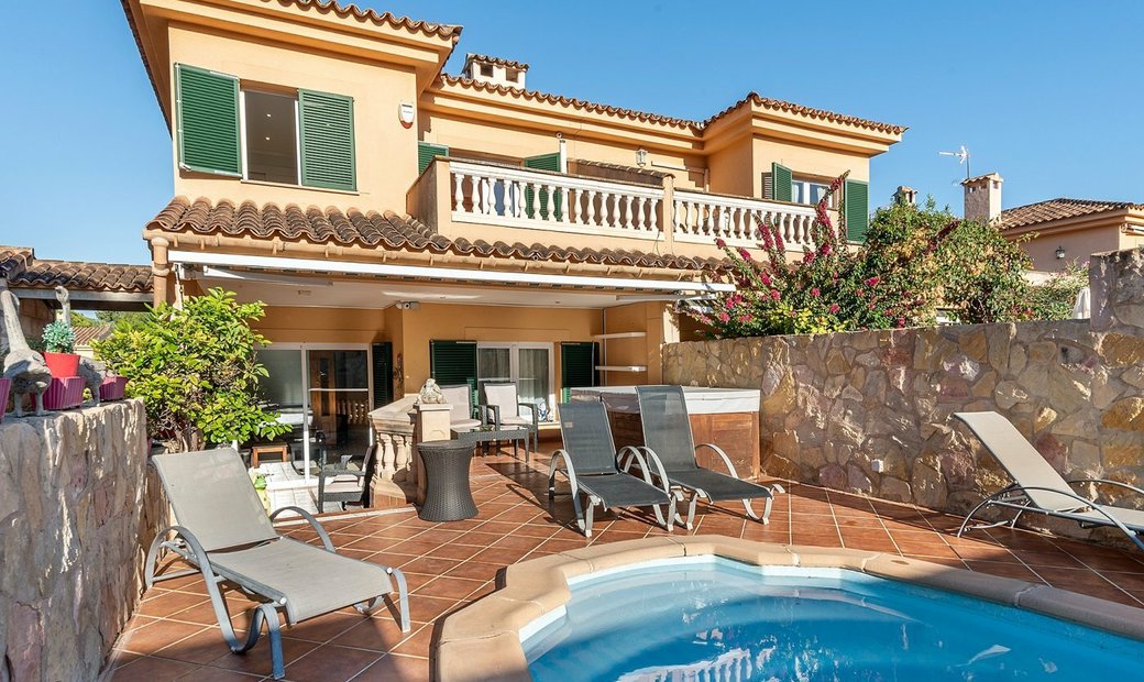 Calvià Terraced House In Calvià, Balearic Islands, Spain For Sale