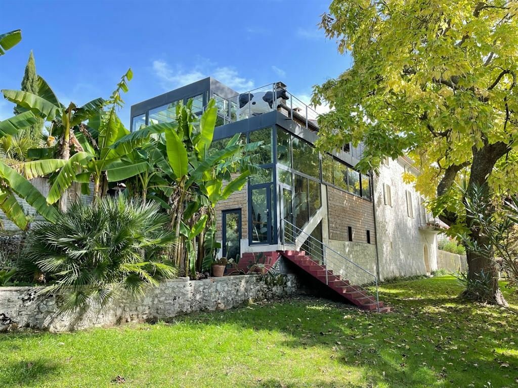 House in Bussac-sur-Charente, Nouvelle-Aquitaine, France 1 - 12304279