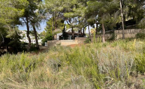 Land in Moraira, Teulada, Valencian Community 1