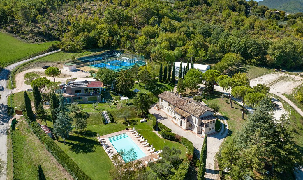 Spacious Villa With Pool And Padel Courts In Spoleto, Umbria, Italy For