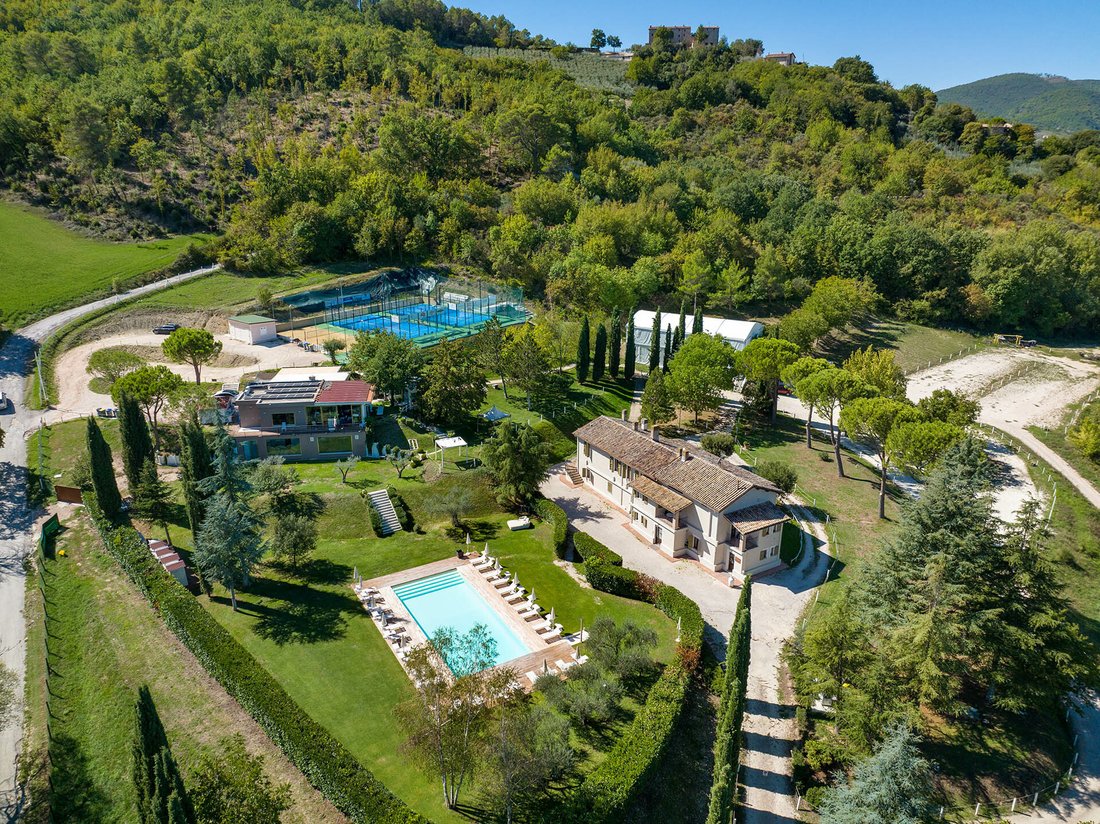 Villa in Spoleto, Umbria, Italy 1 - 12309874