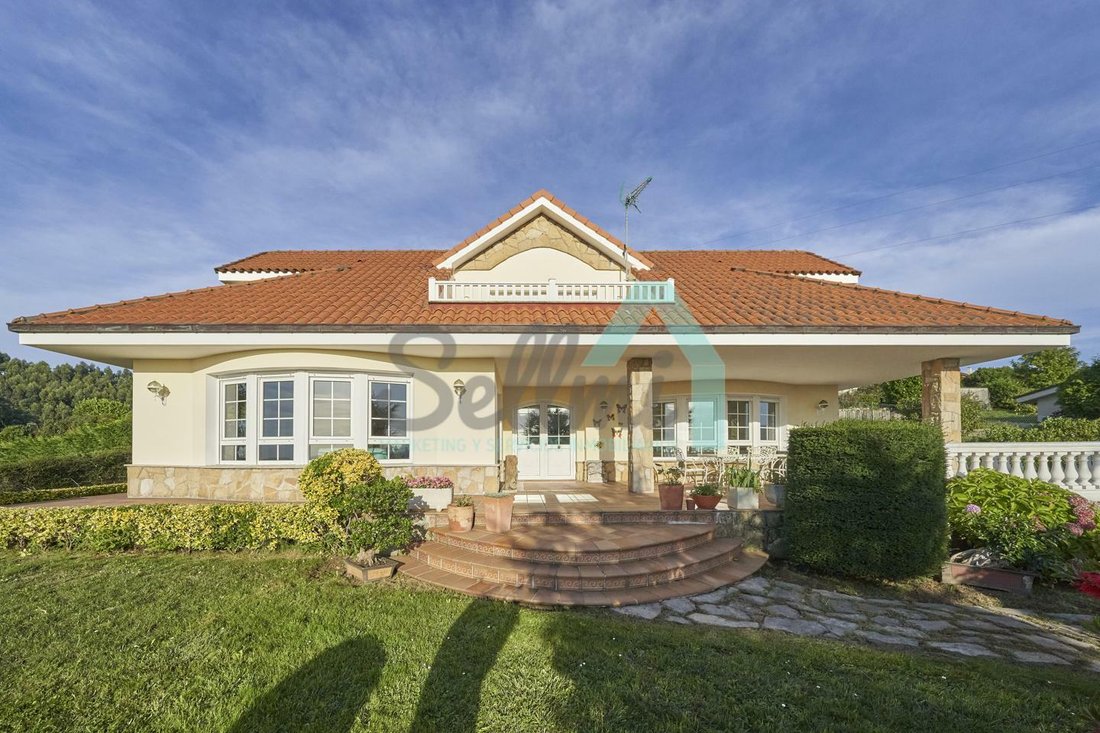 Gijón Villa In Gijón, Asturias, Spain For Sale (12306748)