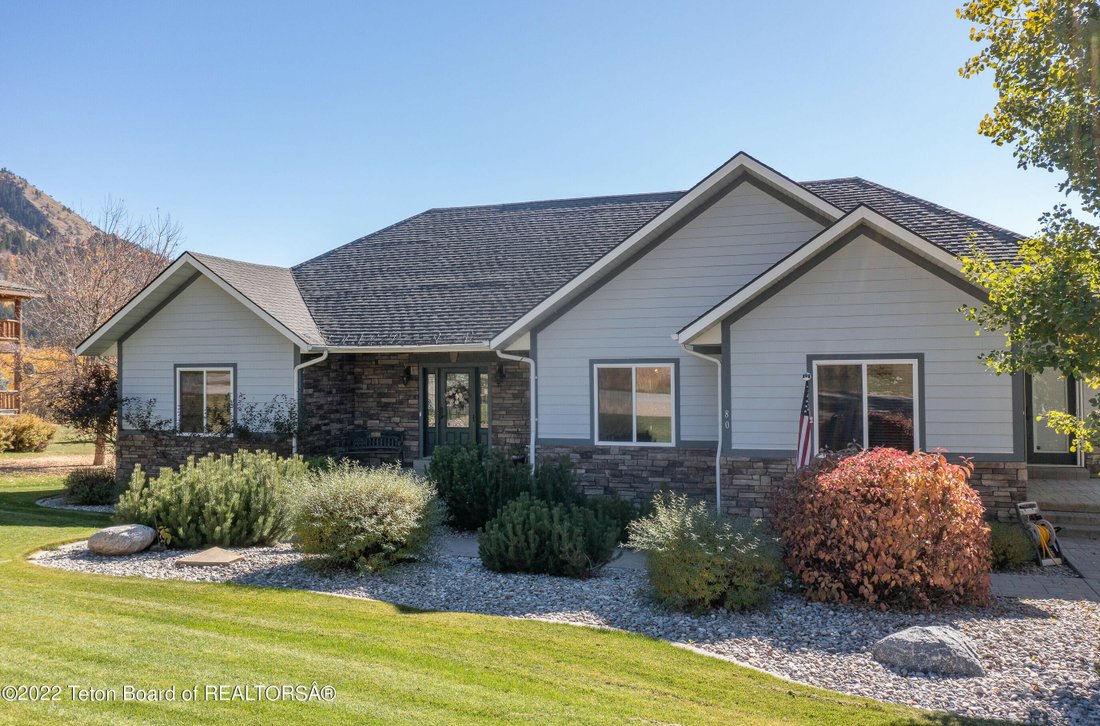 6 Bedrooms Single Family Detached In Thayne, Wyoming, United States For