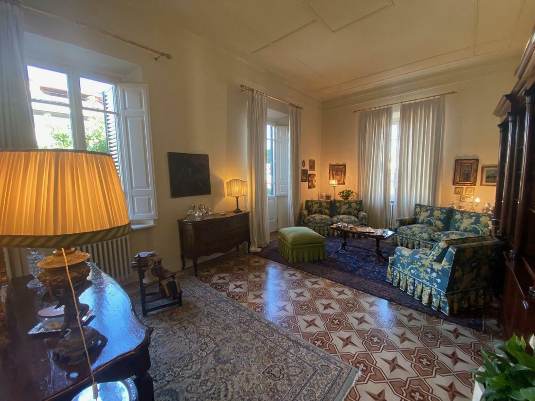 Apartment in Historic Center, Lucca, Tuscany 1 - 11692633