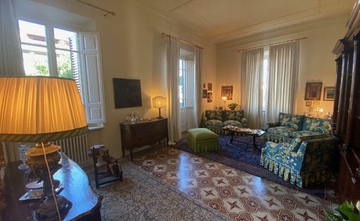 Apartment in Historic Center, Lucca, Tuscany 1