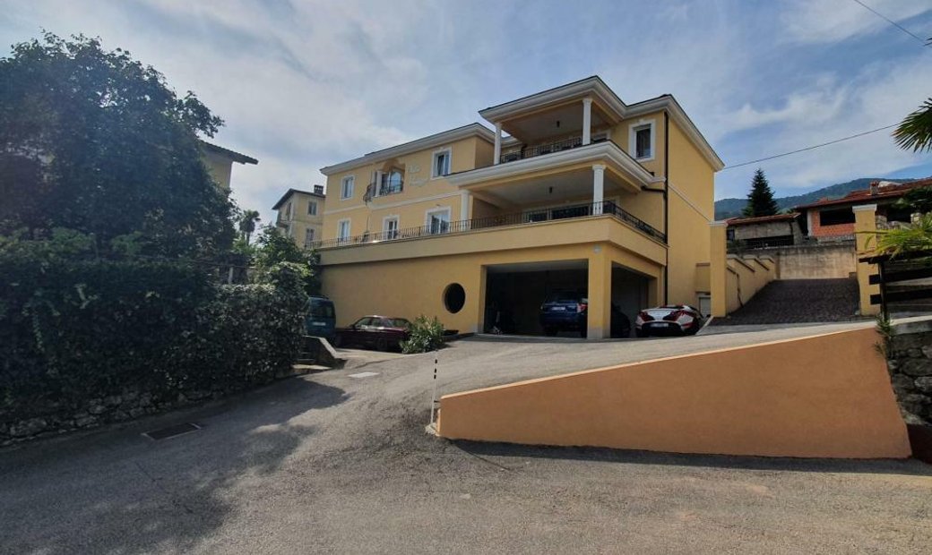 Villa For Sale In Lovran, In Lovran, Primorje Gorski Kotar County