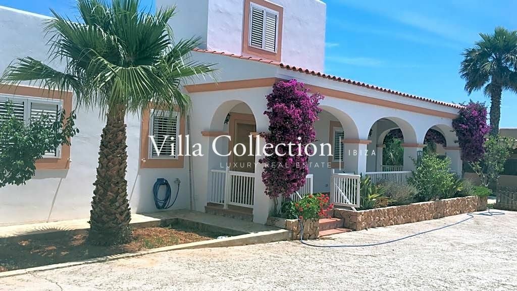 Villa in Sant Jordi de ses Salines, Sant Josep de sa Talaia, Balearic Islands 4 - 12310274