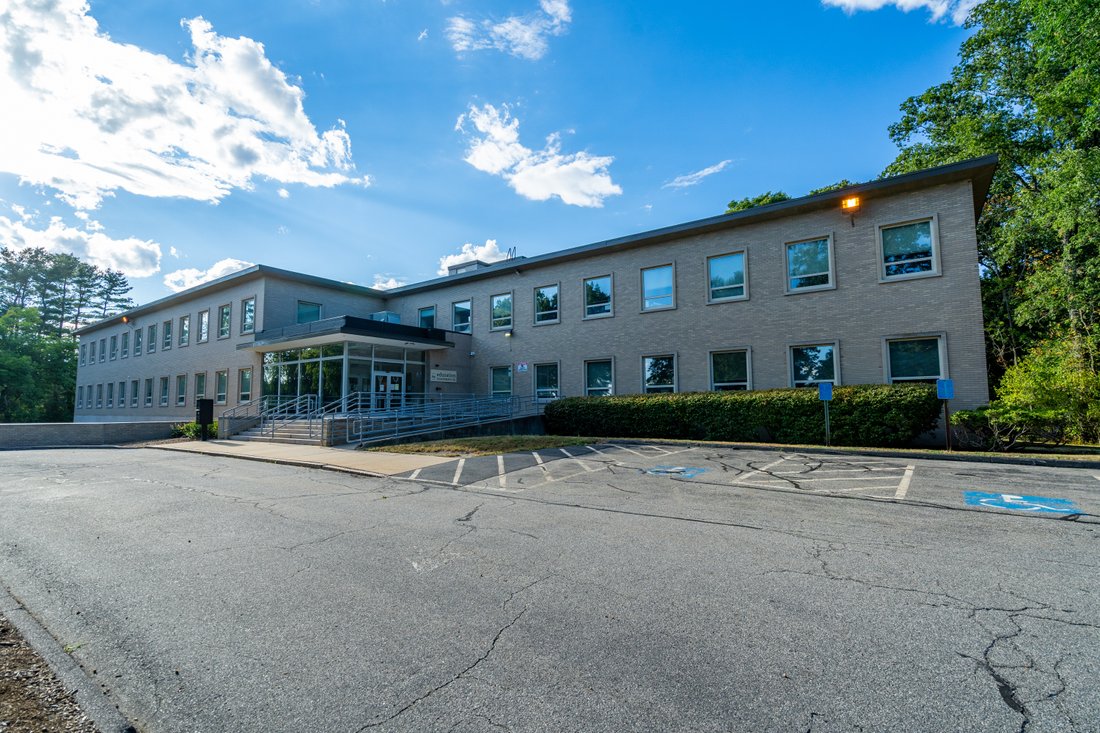 141 Mansion Drive, Walpole, Ma 02032 In Walpole, Massachusetts, United