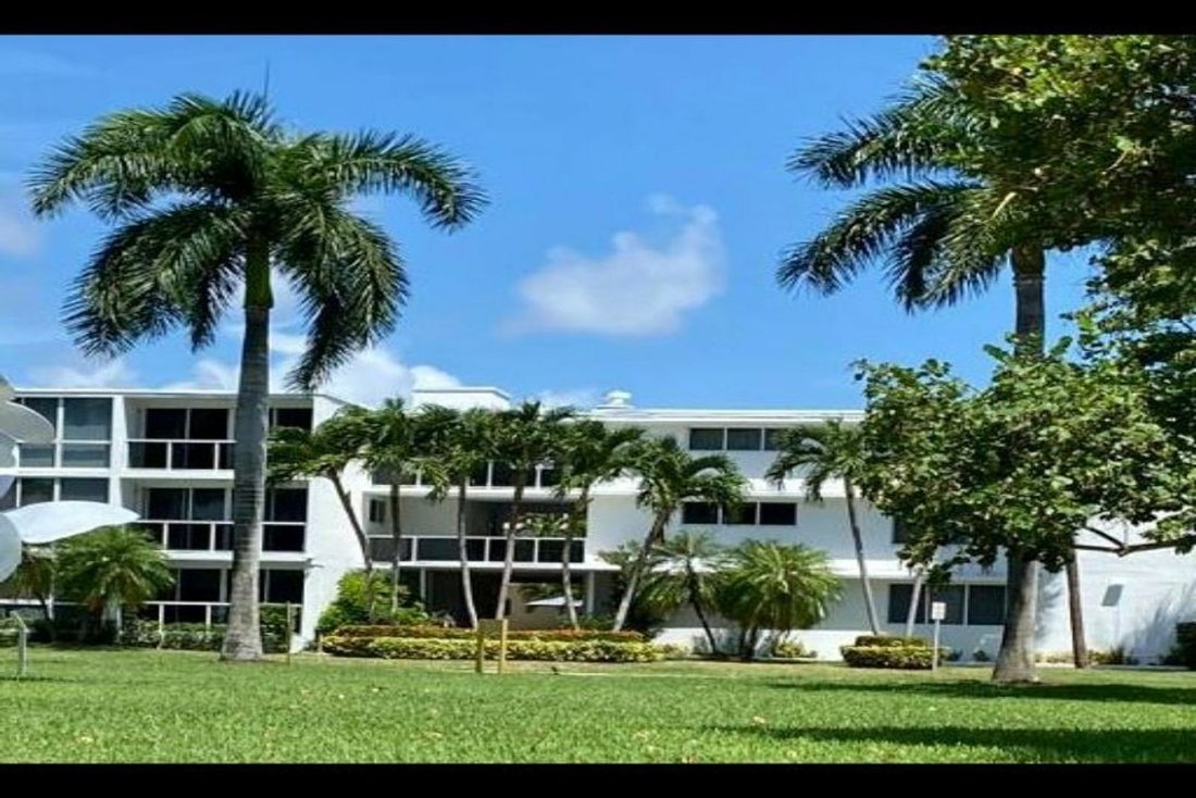 1 Harbour Way 305, Bal Harbour, Fl In Bal Harbour, Florida, United