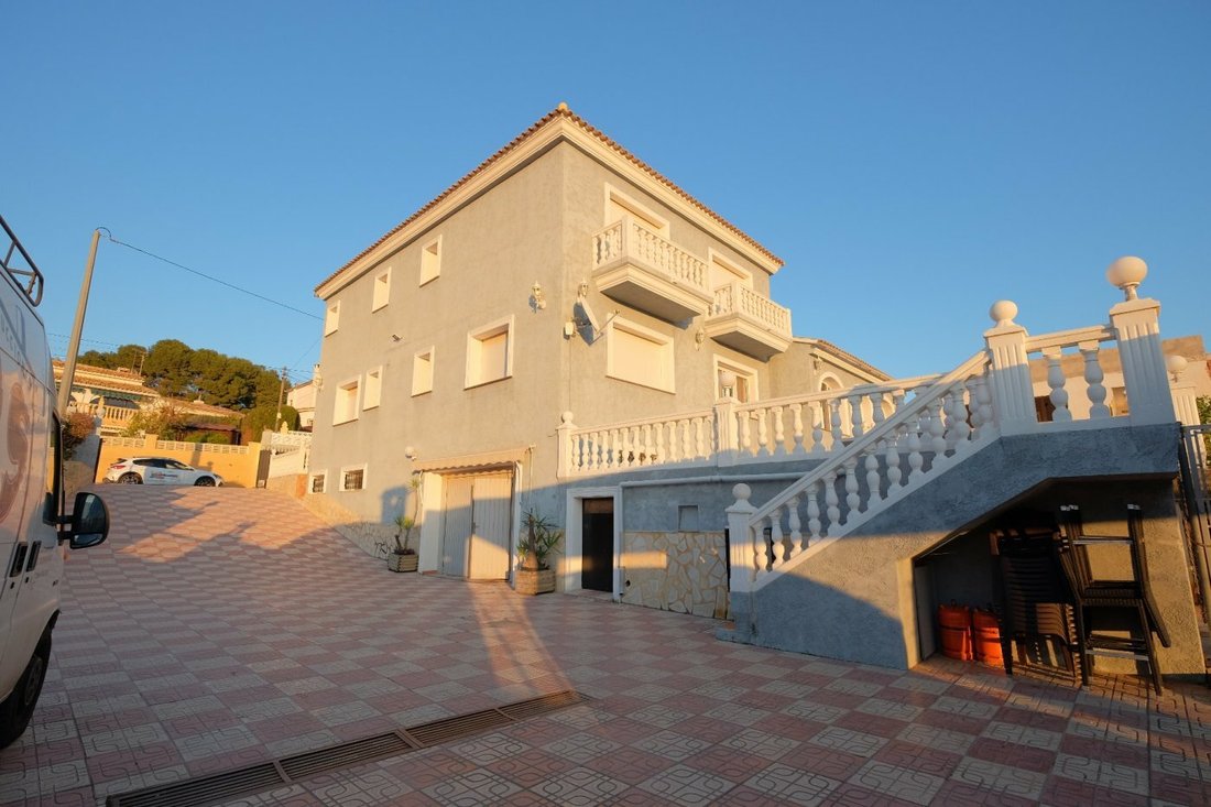 Villa in Calp / Calpe, Valencian Community, Spain 1 - 12314014