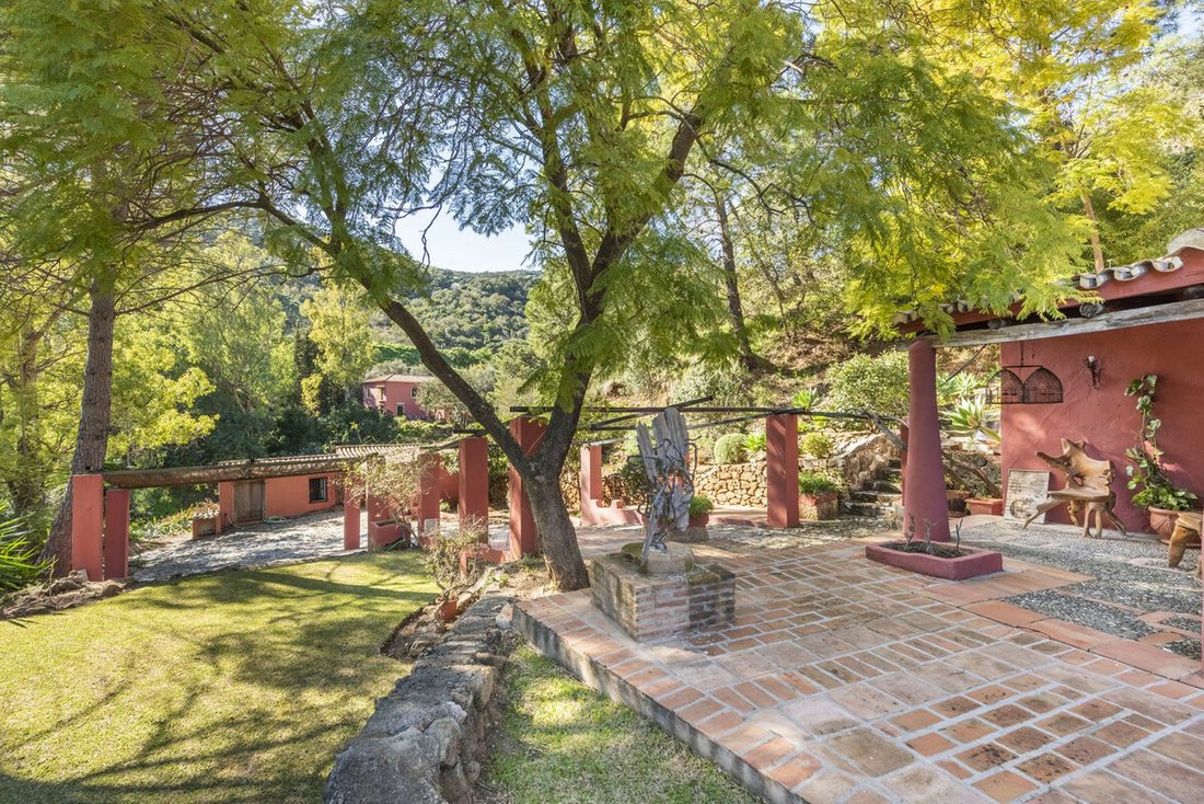 Finca in Benahavis, Andalusia, Spain 3 - 12312605