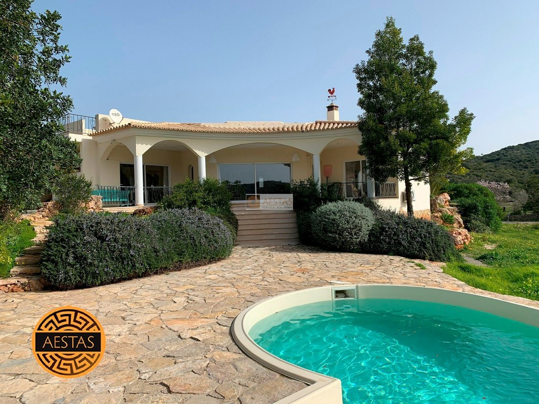 Villa in Santa Barbara de Nexe, Algarve, Portugal 3 - 11868817