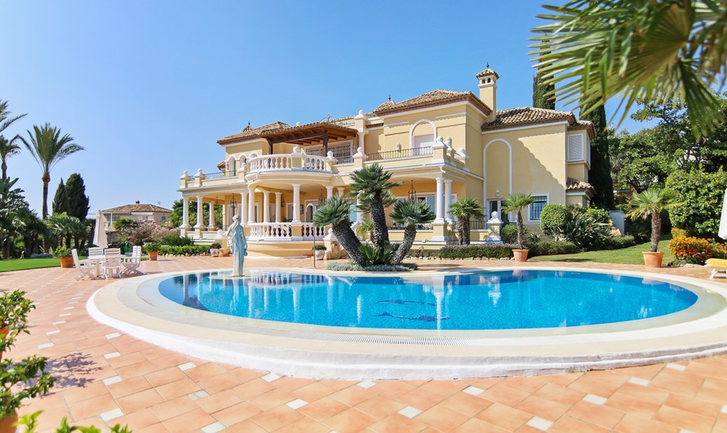 Magnificent 5 Bedroom Villa In The Exclusive In Benahavís, Andalusia